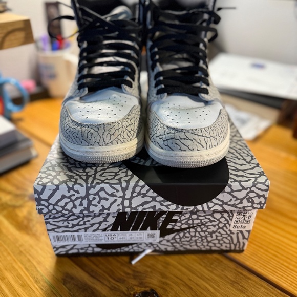 BRAND NEW - WORN A FEW TIMES M 10.5 - AIR JORDAN 1 RETRO HIGH OG - ELEPHANT PRNT main image 10